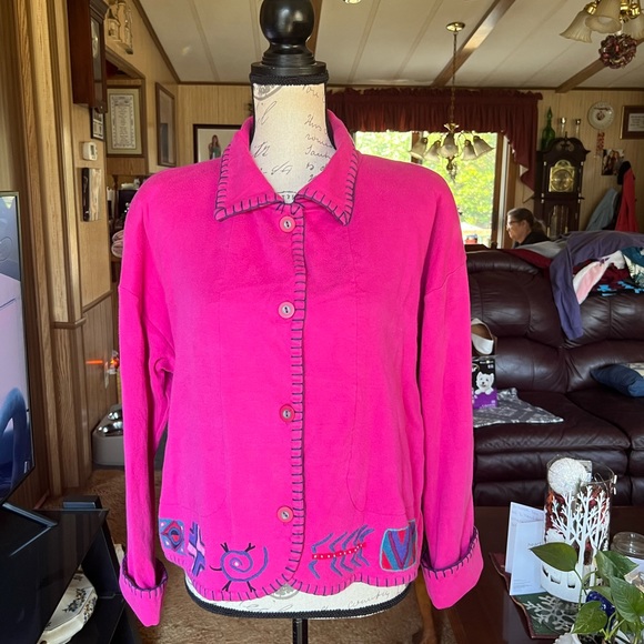 segrets sun prints Jackets & Blazers - Woman’s super cute vintage button up jacket with embroidered on the back